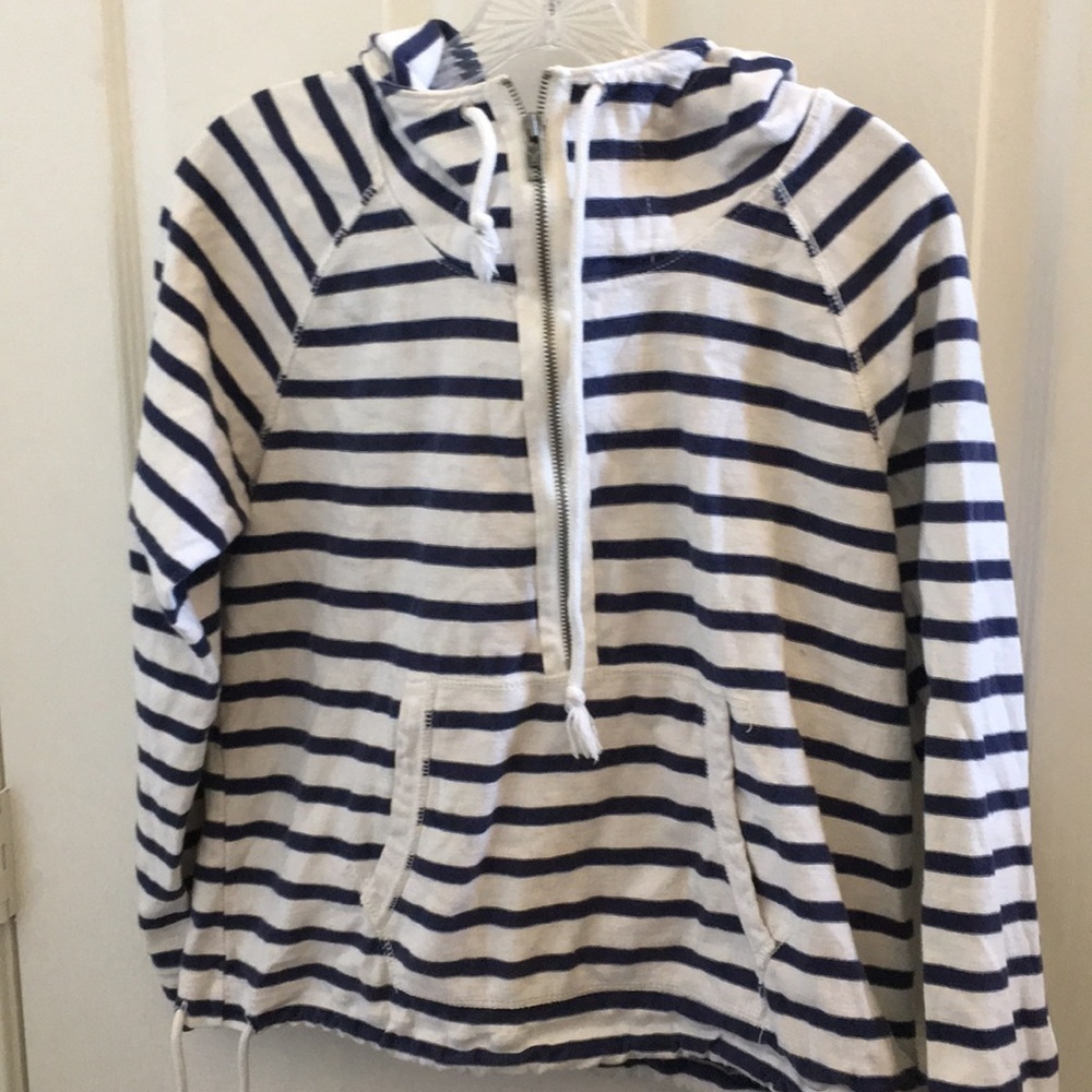 LADIES aeo hoodie medium